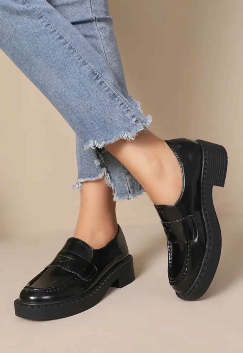 Mocassins de Verniz Pretos